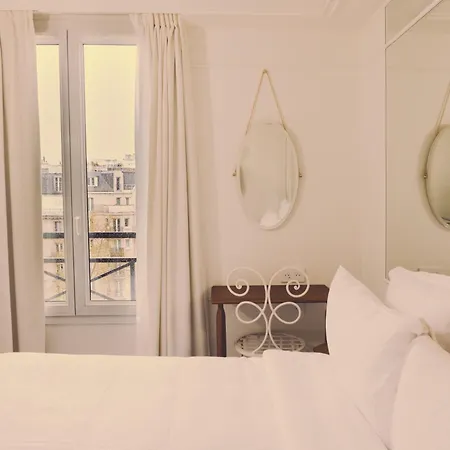 Gaston 3* Paris